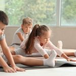 Warum Yoga Kindern hilft – 7 wichtige Vorteile